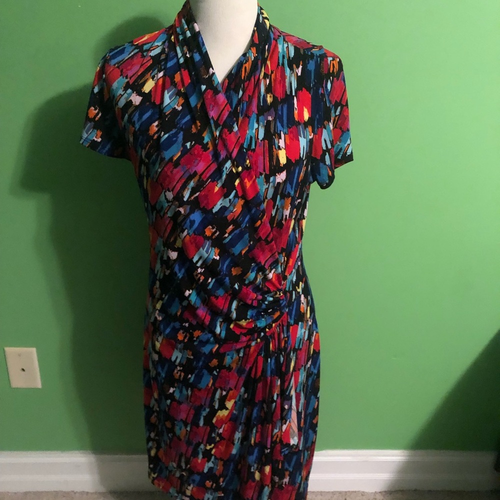 Karen Kane v neck surprise neck nursing friendly L